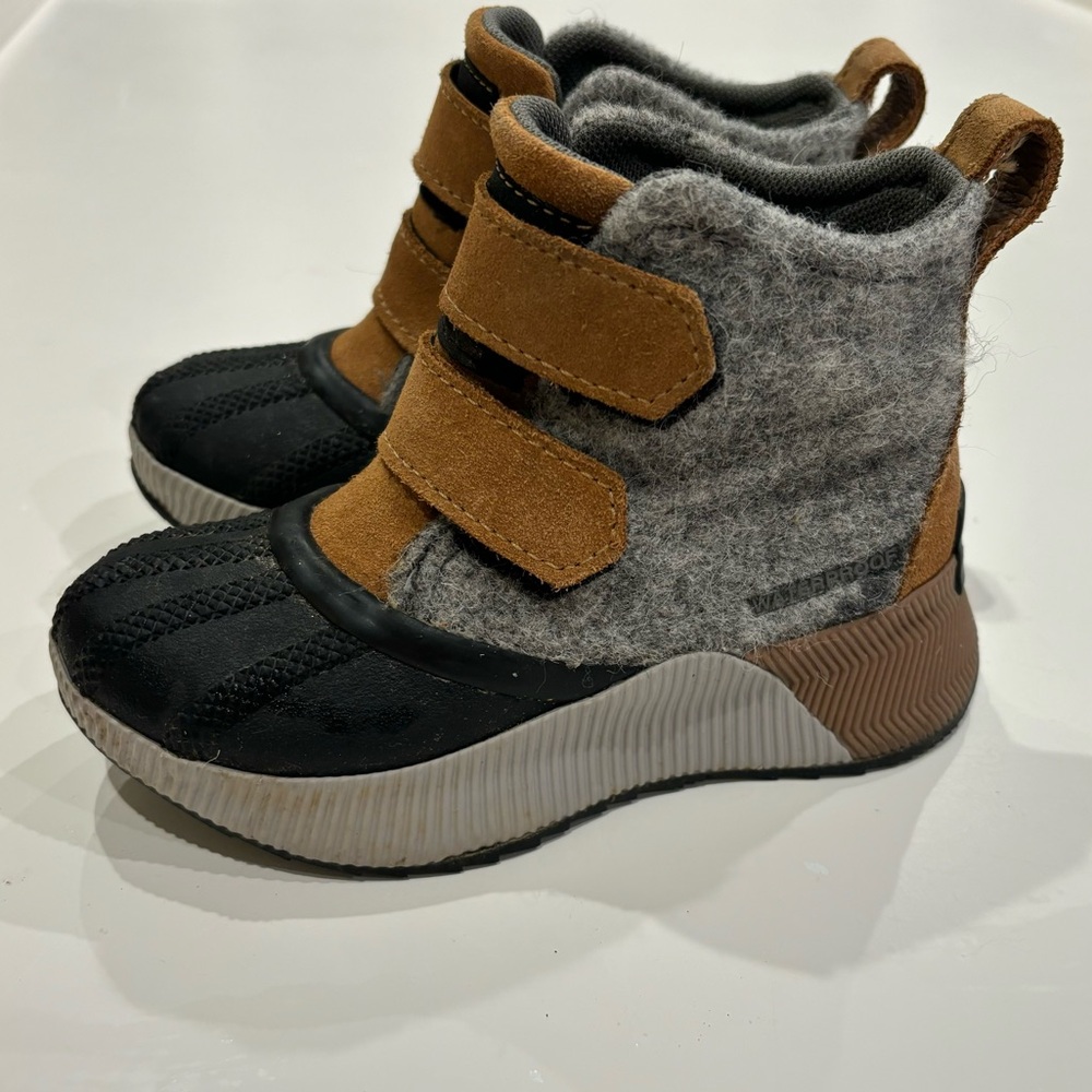Sorel Toddler Boots, Size 10 Toddler